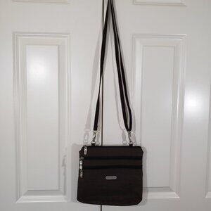 Baggallini Purse Bag Brown Crossbody Multiple Pockets Zipper Closure Travel